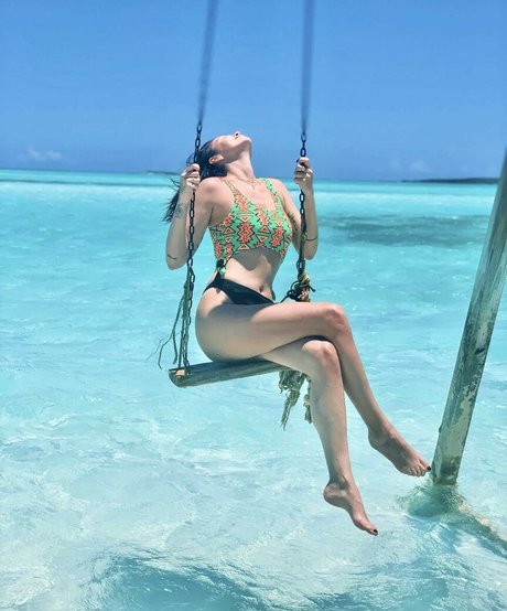 Rose Villain hd pornostar galerie