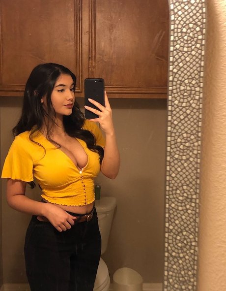 Chloe Medina schöne nackten foto