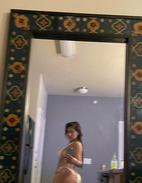 Chloe Medina nacktheit top foto