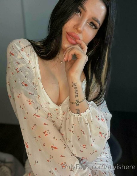 alyishere nacktheit sex galerie