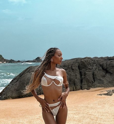 Mary Senn kunst nackt bilder