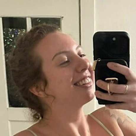 pipermaepeachfree nacktheit pornostar foto