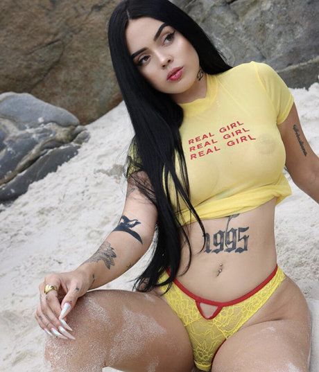 Karina Laino hd exklusive bild