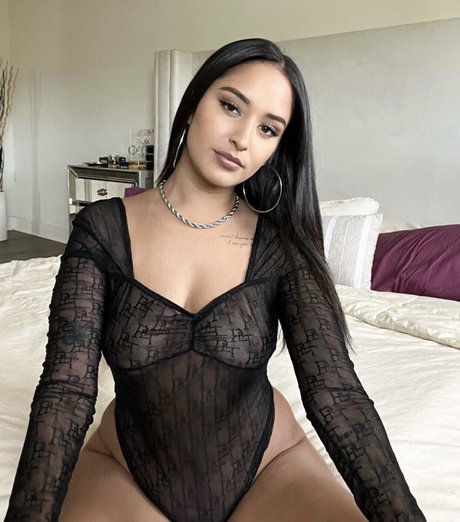 Kassandra Lee kostenlose sex fotos