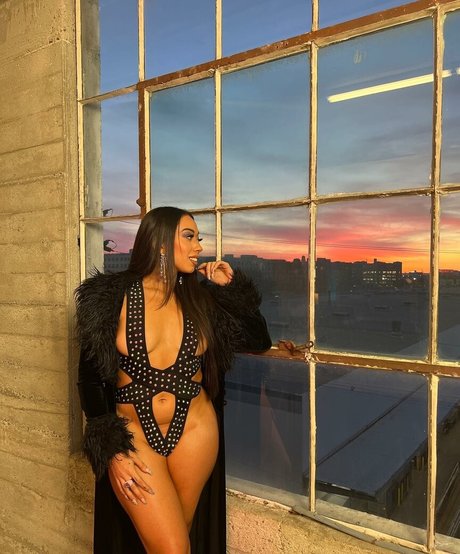 Kassandra Lee schöne nackte fotos