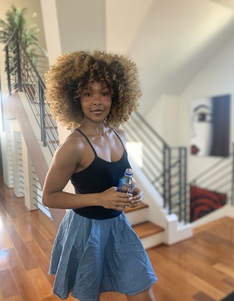 Pumkinwu kostenlose porno bild