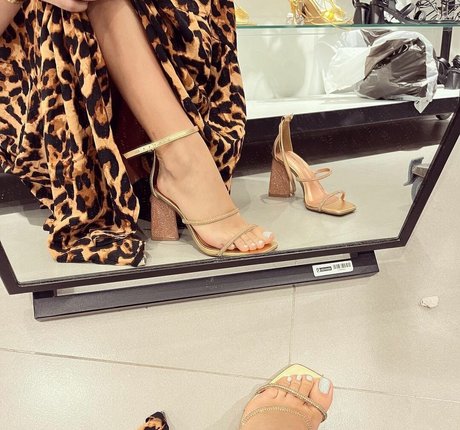 Caliupe feet beste porno fotos