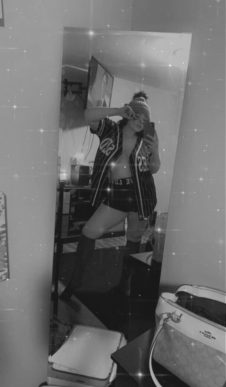 Emaliehall perfekte sexy bilder