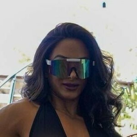 Fitronnie top hübsche galerie